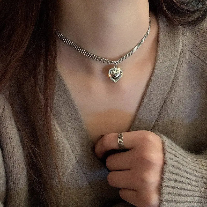 Metal Love Heart Cupid Pendants Female Clavicle Chain Light Luxury Niche Design Necklace - Blade & Thread