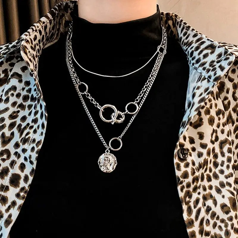 Metal Love Heart Cupid Pendants Female Clavicle Chain Light Luxury Niche Design Necklace nowadaysfashion