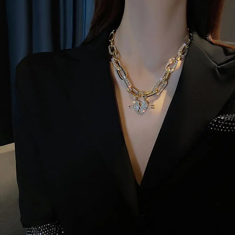 Metal Love Heart Cupid Pendants Female Clavicle Chain Light Luxury Niche Design Necklace - Blade & Thread