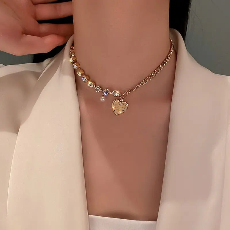 Metal Love Heart Cupid Pendants Female Clavicle Chain Light Luxury Niche Design Necklace - Blade & Thread