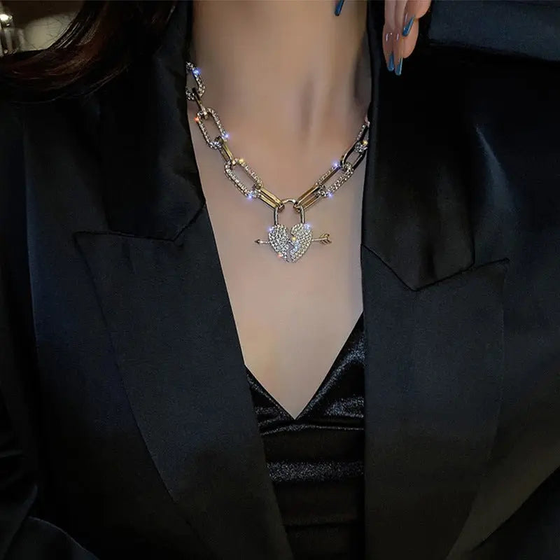 Metal Love Heart Cupid Pendants Female Clavicle Chain Light Luxury Niche Design Necklace - Blade & Thread