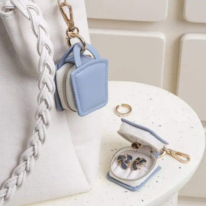 Mini pendant jewelry box for travel nowadaysfashion