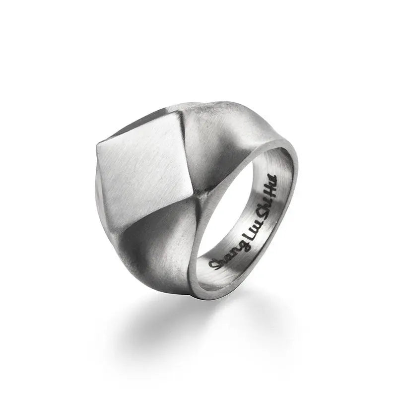 Minimalist geometric square diamond-shaped retro rings - Blade & Thread