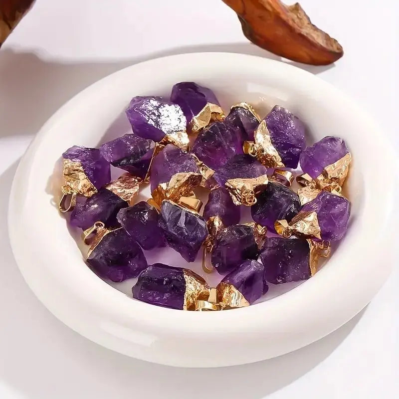 Natural amethyst gold-plated pendant - Blade & Thread