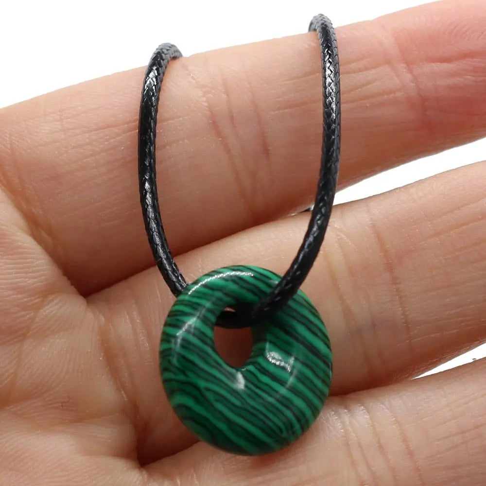Natural Malachites Rose Quartzs Pendant Necklace Simple Stylish Pendant Necklace - Blade & Thread