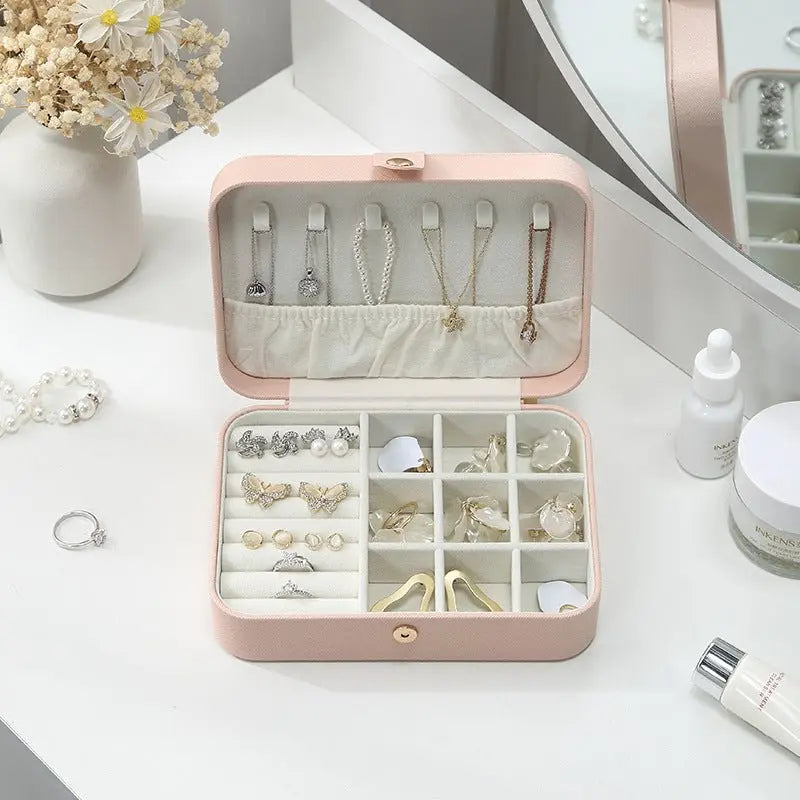 Nine-grid multifunctional portable jewelry box - Blade & Thread