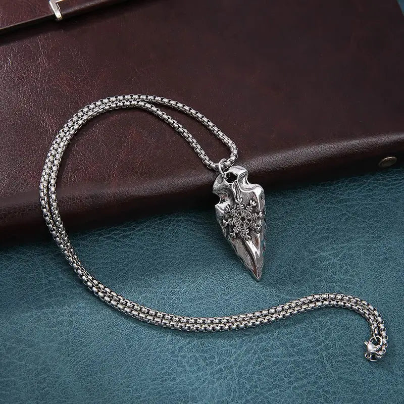 Nordic Viking triangular shield compass necklace - Blade & Thread