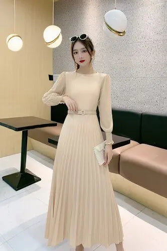 O-neck Long Sleeve A-line Dress Office Lady Pleated Maxi Dress - Blade & Thread