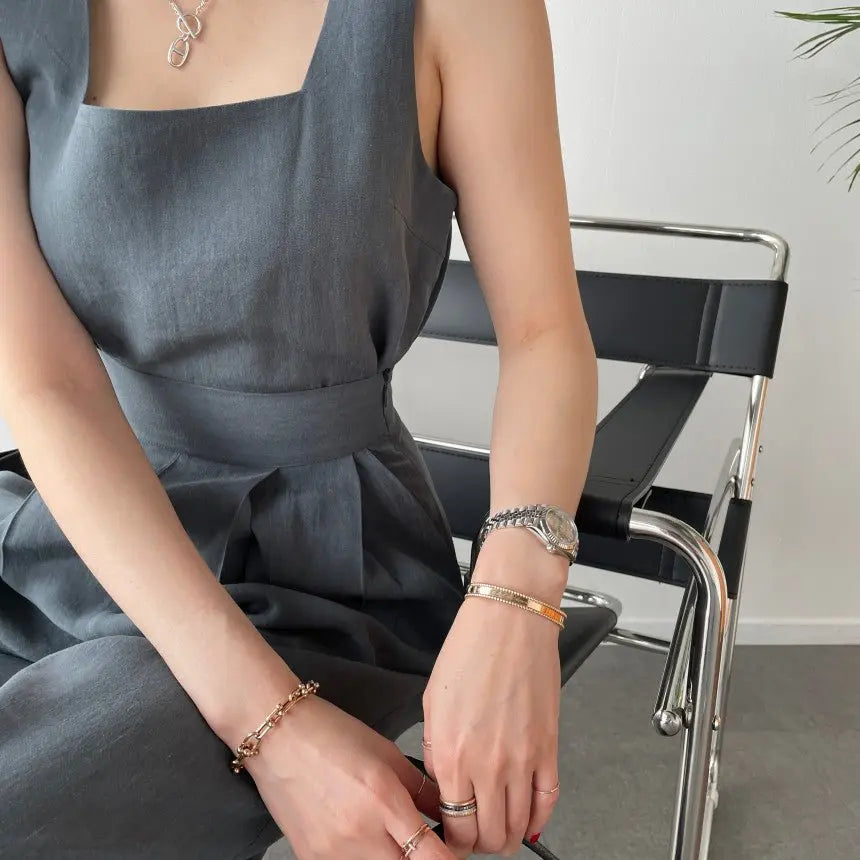 Office Ladies 2-Piece Women Square Neck Loose Vest Top + High Waist Pleated Wide Leg Pants - Blade & Thread