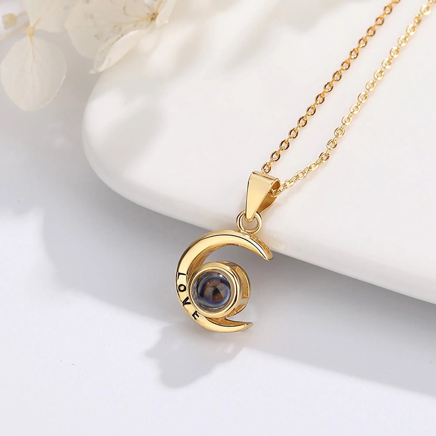 Personality Moon Necklace With Customizable Photo Romantic Gift - Blade & Thread