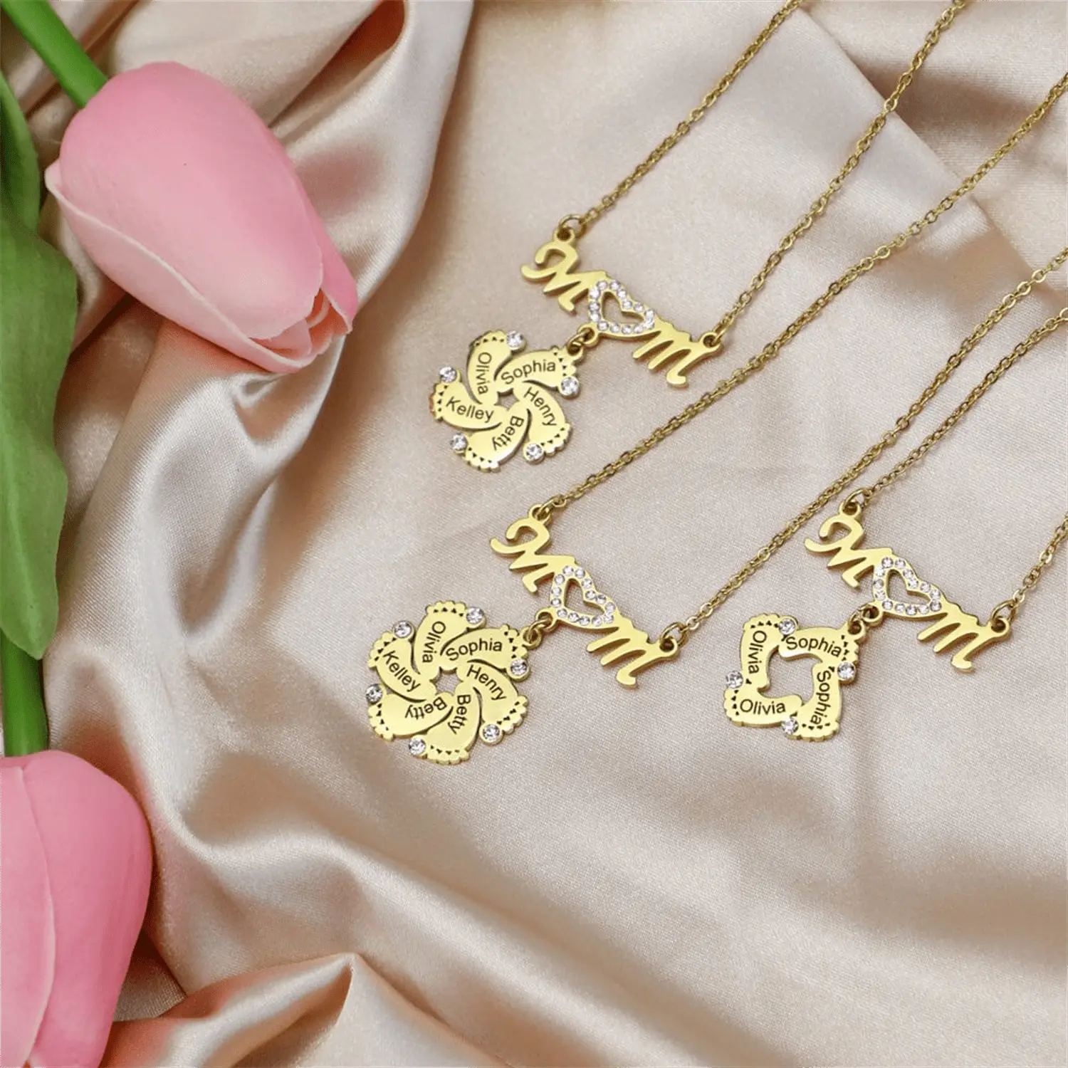 Personalized Diamond Mom Necklace With Crystal Baby Feet Engraved Names Pendant - Blade & Thread