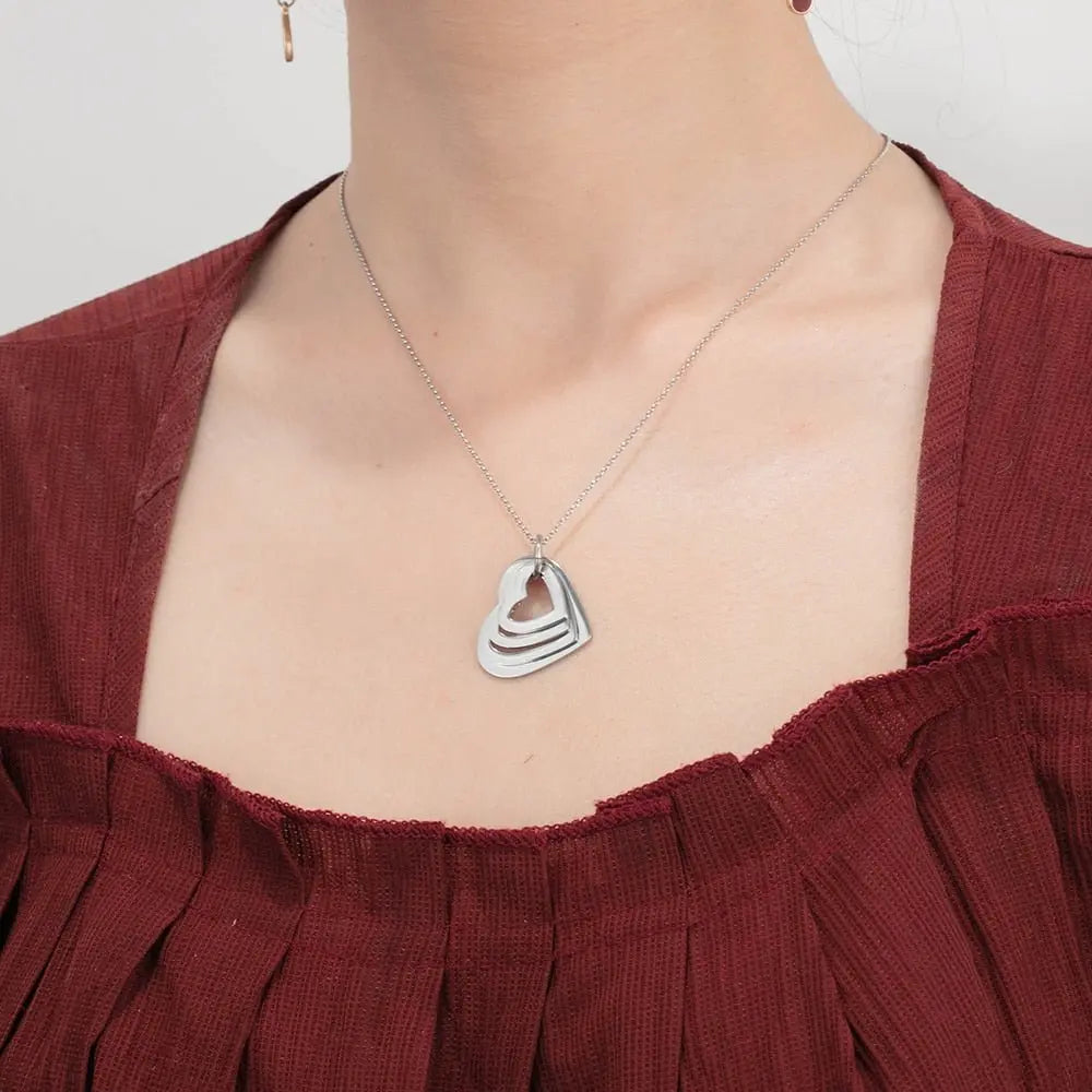 Personalized Family Necklace with 2-4 Names Heart Engraved Necklace - Blade & Thread