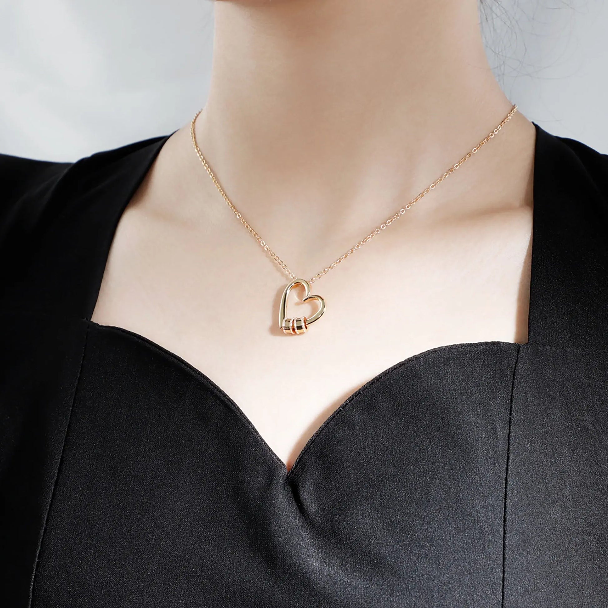 Personalized Heart-shaped Charming Gifts Pendant Jewelry With 1-3 Beads Engraved Name - Blade & Thread
