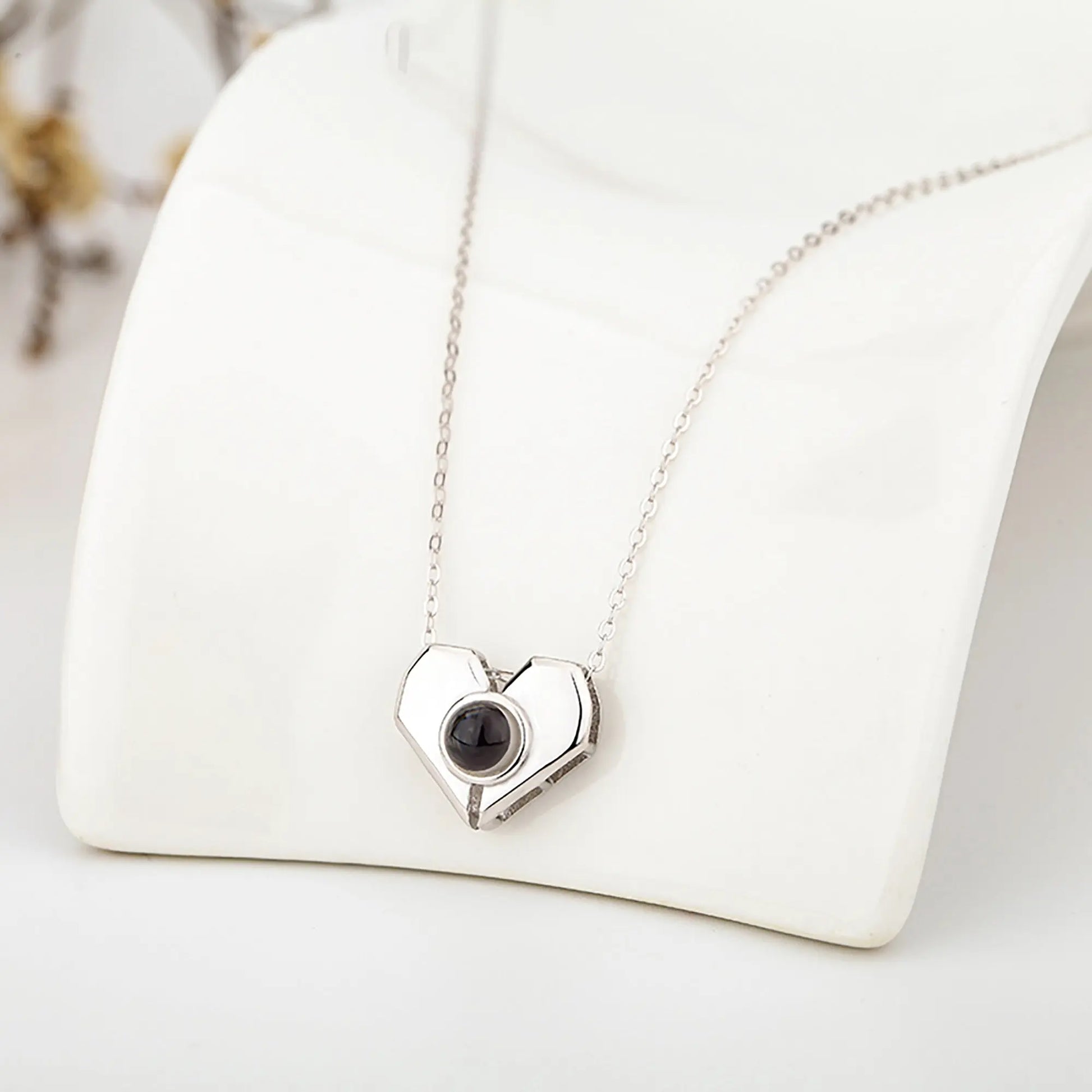Personalized Heart Shaped Projection Necklace Custom Photo Pendan nowadaysfashion