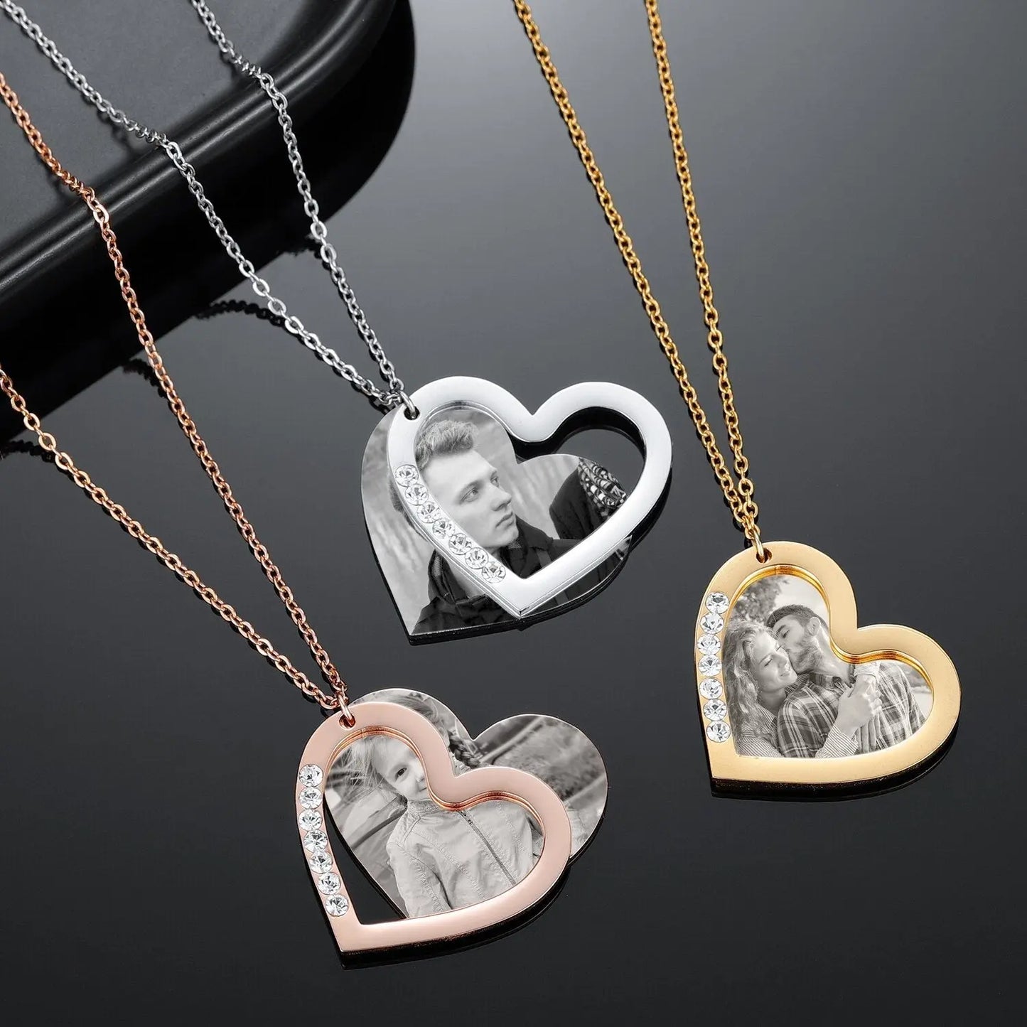 Personalized Photo Necklace For Family Gift Lover Diamond Pendant Engrave Name Necklace - Blade & Thread