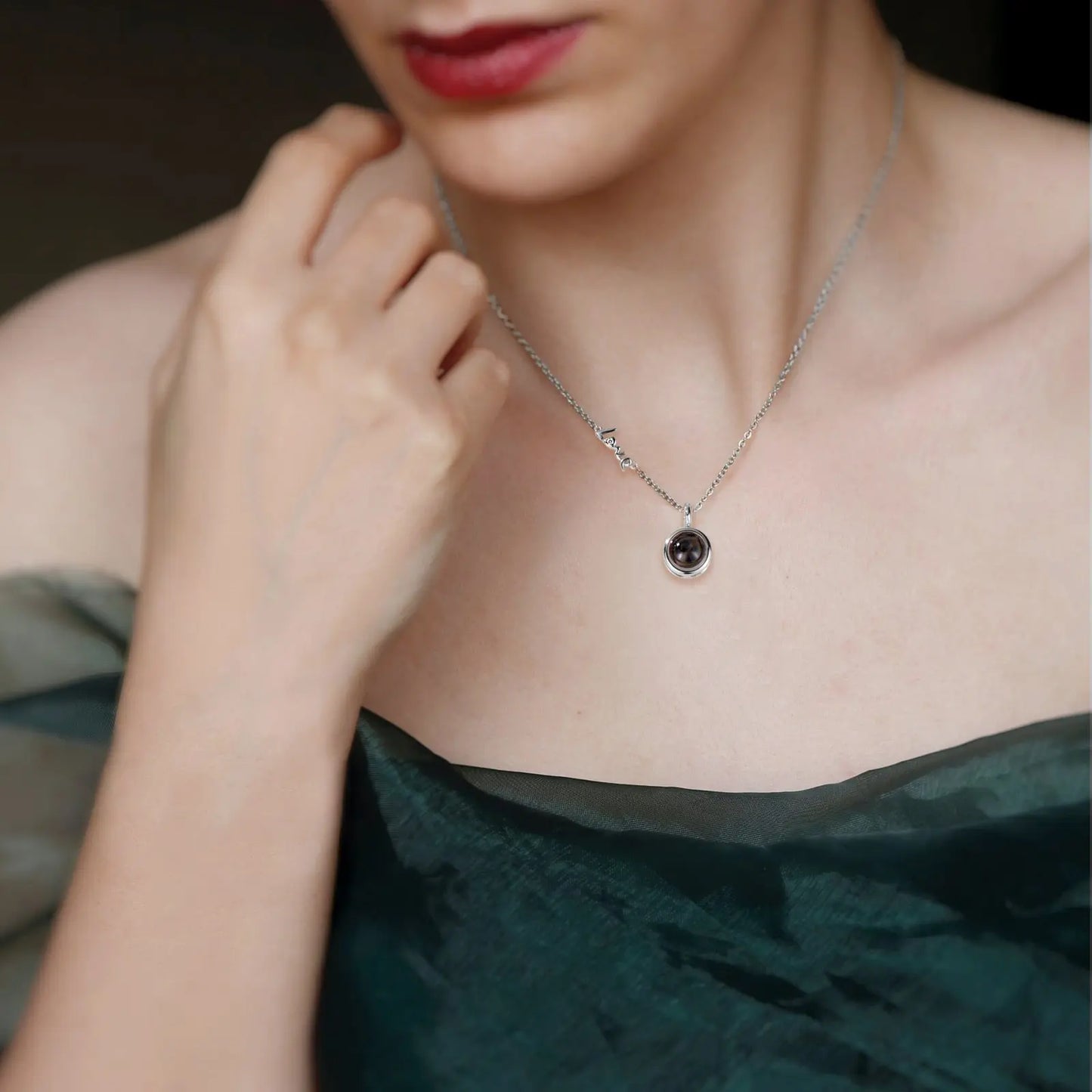 Personalized Photo Projection Necklace Clavicle Chain - Blade & Thread