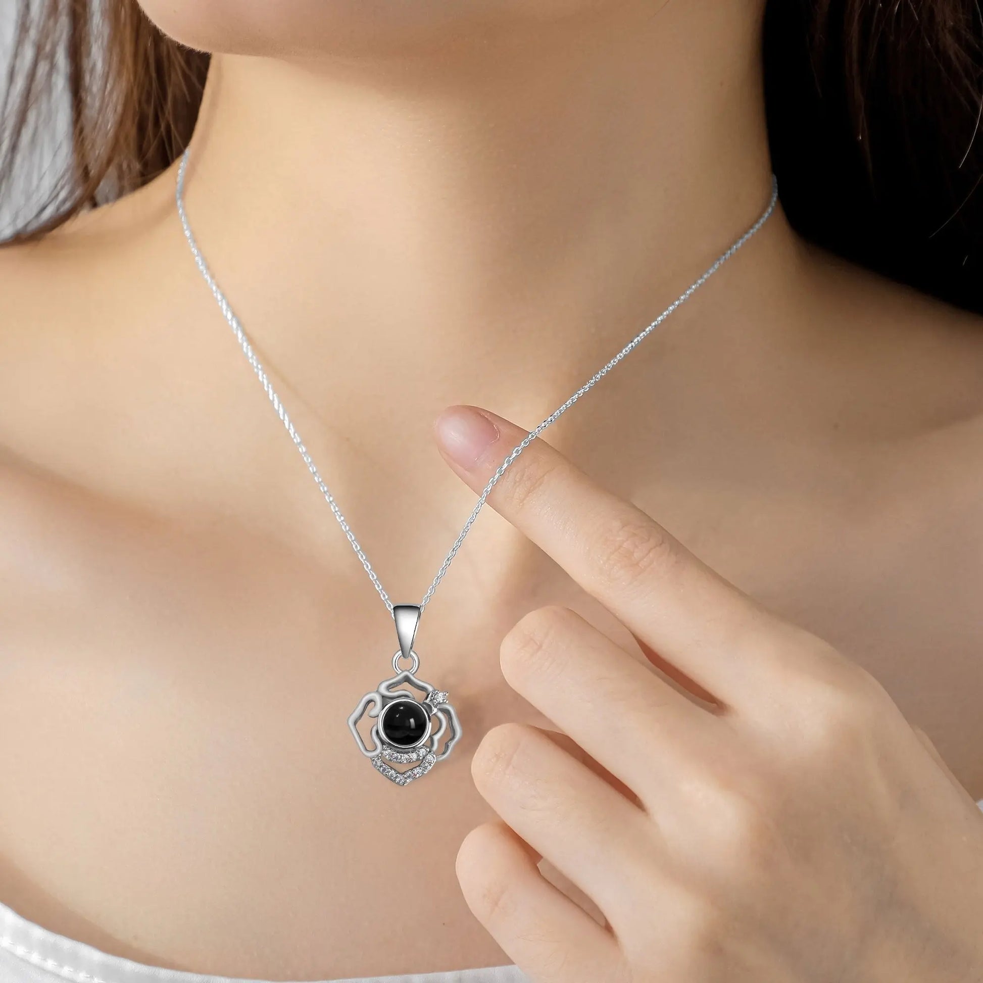 Petals for customized photos Necklace Wedding Romantic Memory Projection Necklace - Blade & Thread