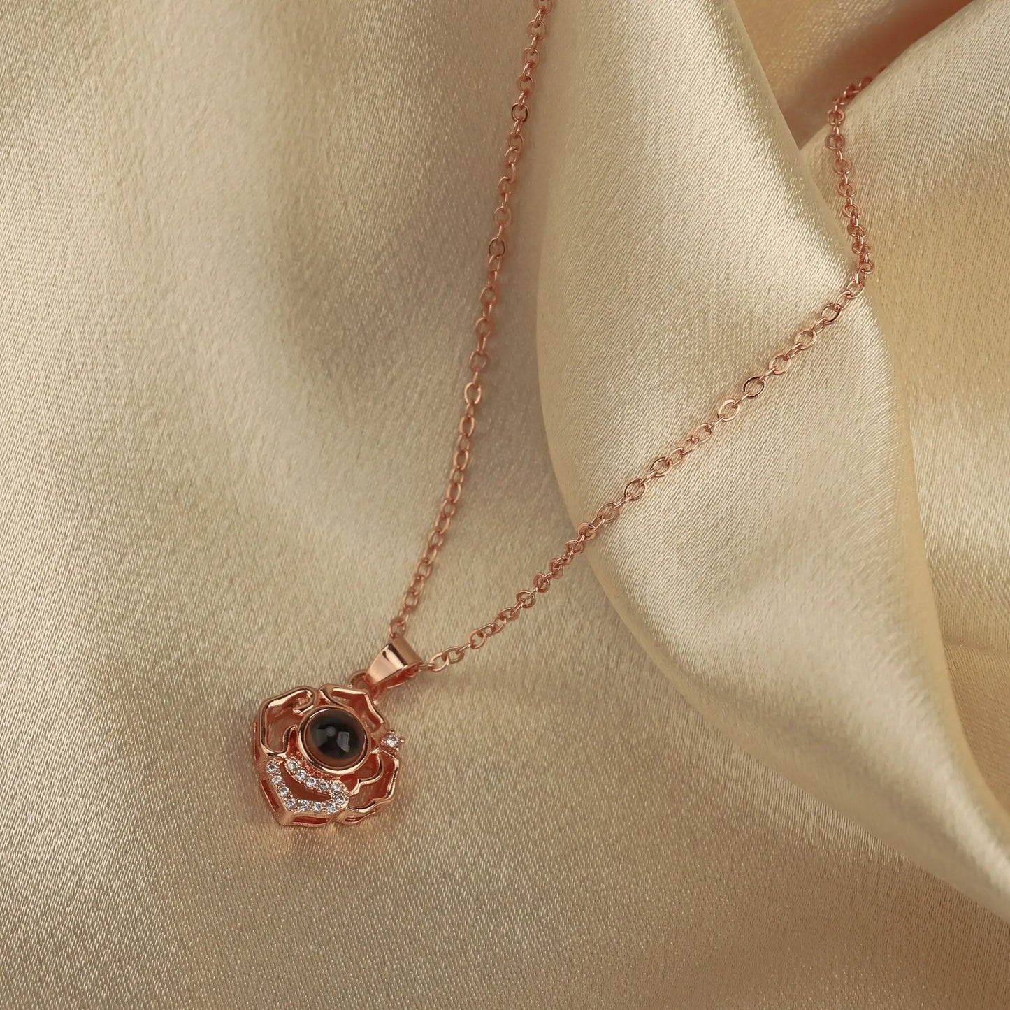 Petals for customized photos Necklace Wedding Romantic Memory Projection Necklace - Blade & Thread