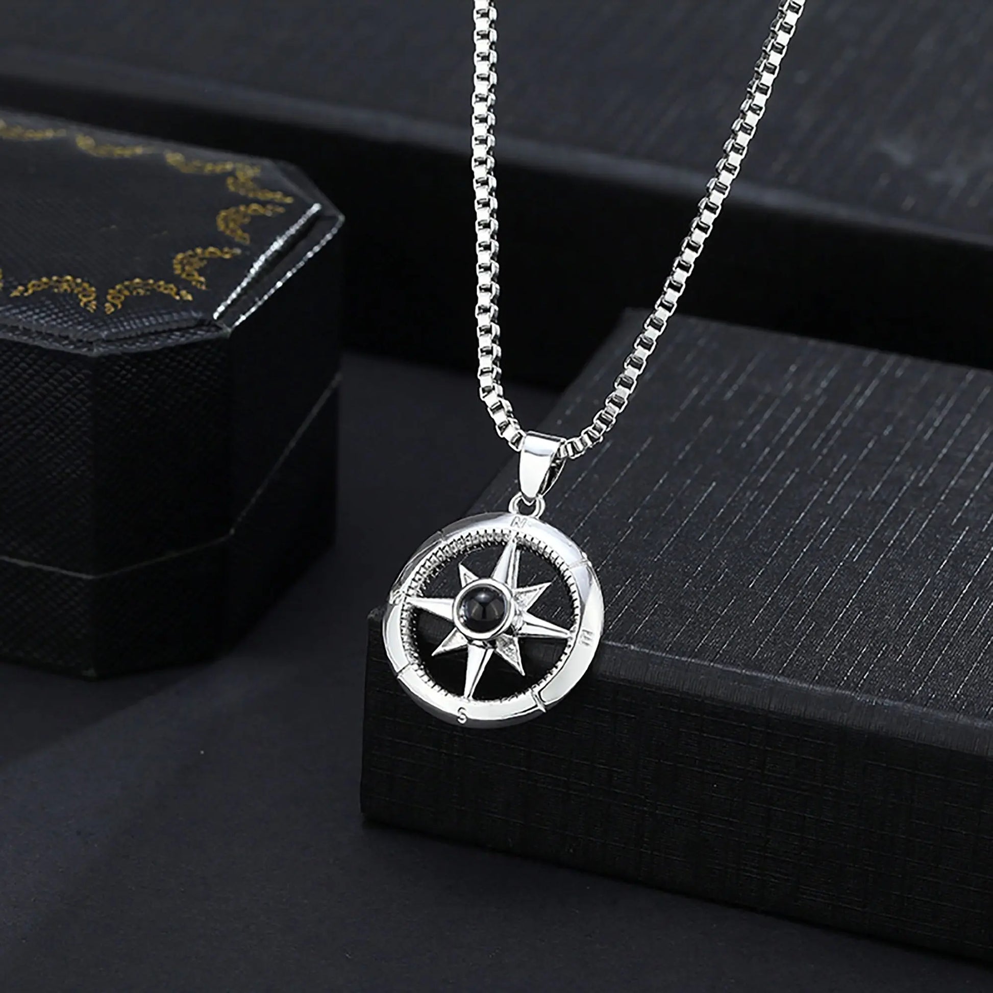 Photo customizable compassProjection Necklace Pendant Jewelry For Lover Girlfriend - Blade & Thread