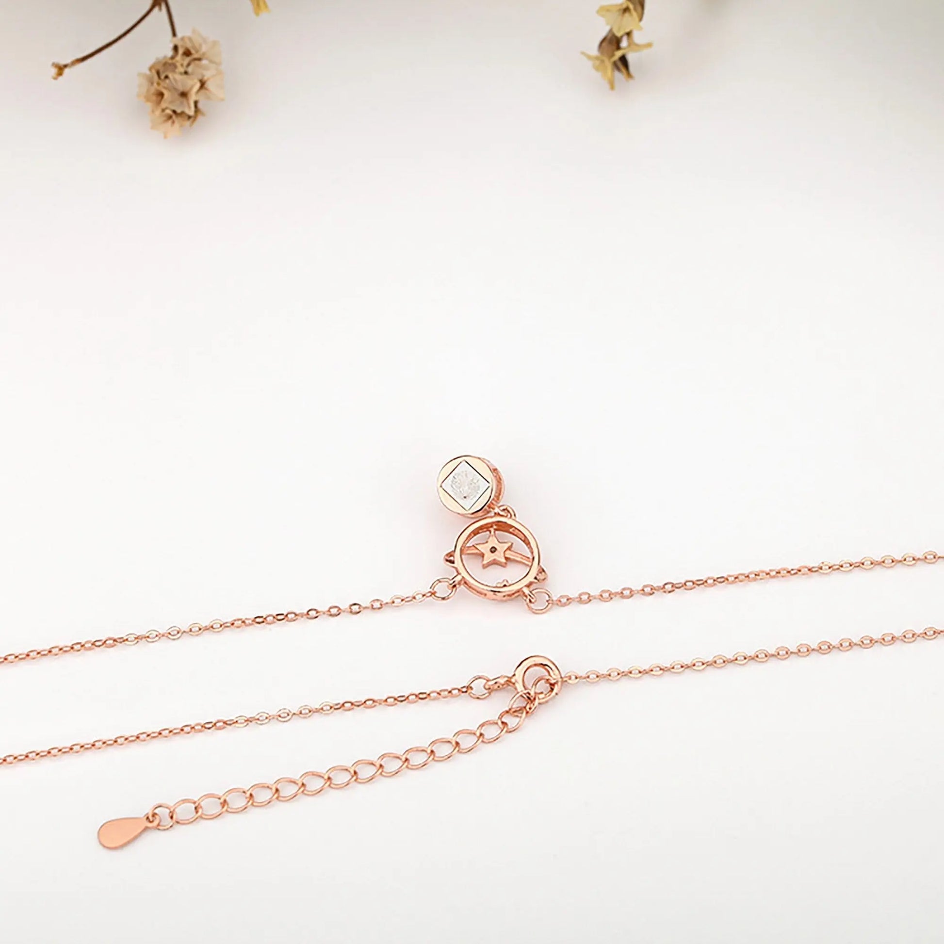Planet with customizable photos Projection Necklace Pendant Jewelry - Blade & Thread