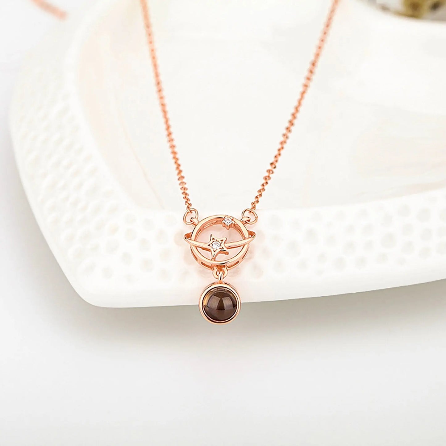 Planet with customizable photos Projection Necklace Pendant Jewelry - Blade & Thread