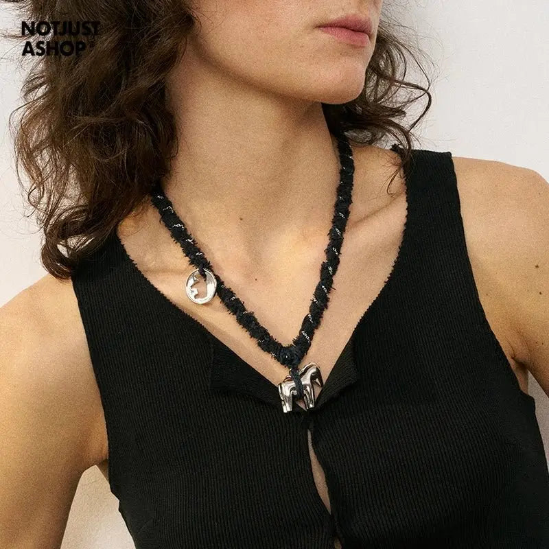 Pony niche personality pendant - Blade & Thread