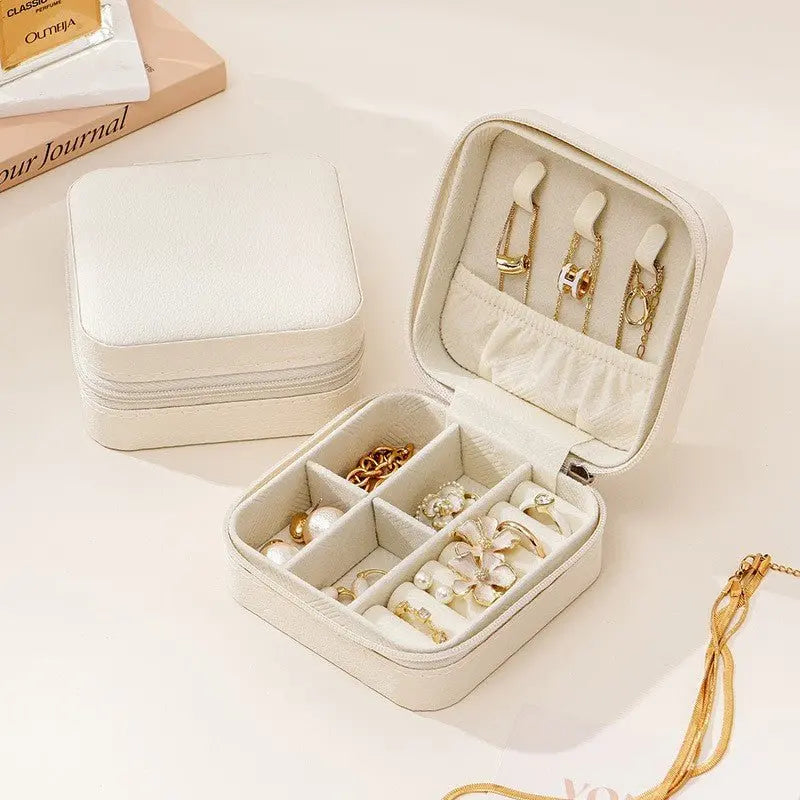 portable jewelry box Sugar cubes - Blade & Thread