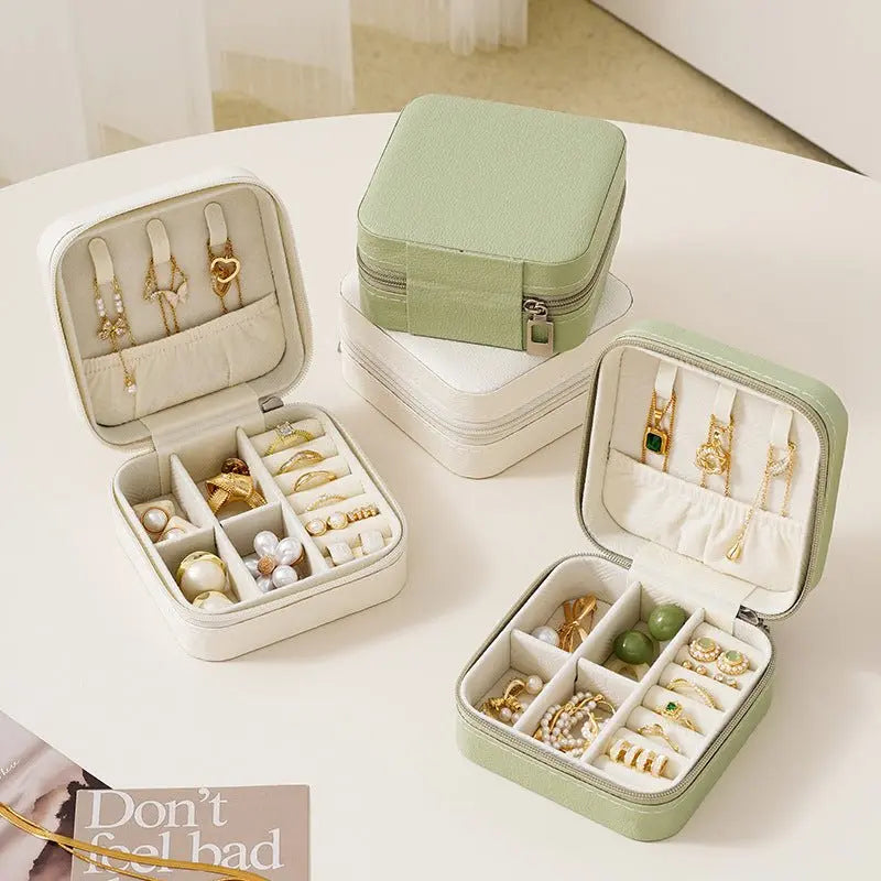 portable jewelry box Sugar cubes - Blade & Thread