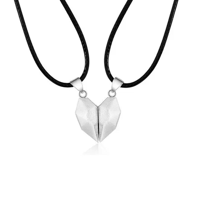 2pcs matching necklaces for couples Magnetic Lovers Heart necklaces Suction Wishing Stone nowadaysfashion