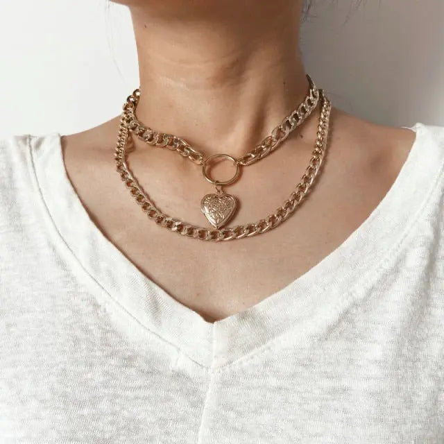 29 stylish Gold necklace on neck Gold chain Women's jewelry layered accesories nowadaysfashion