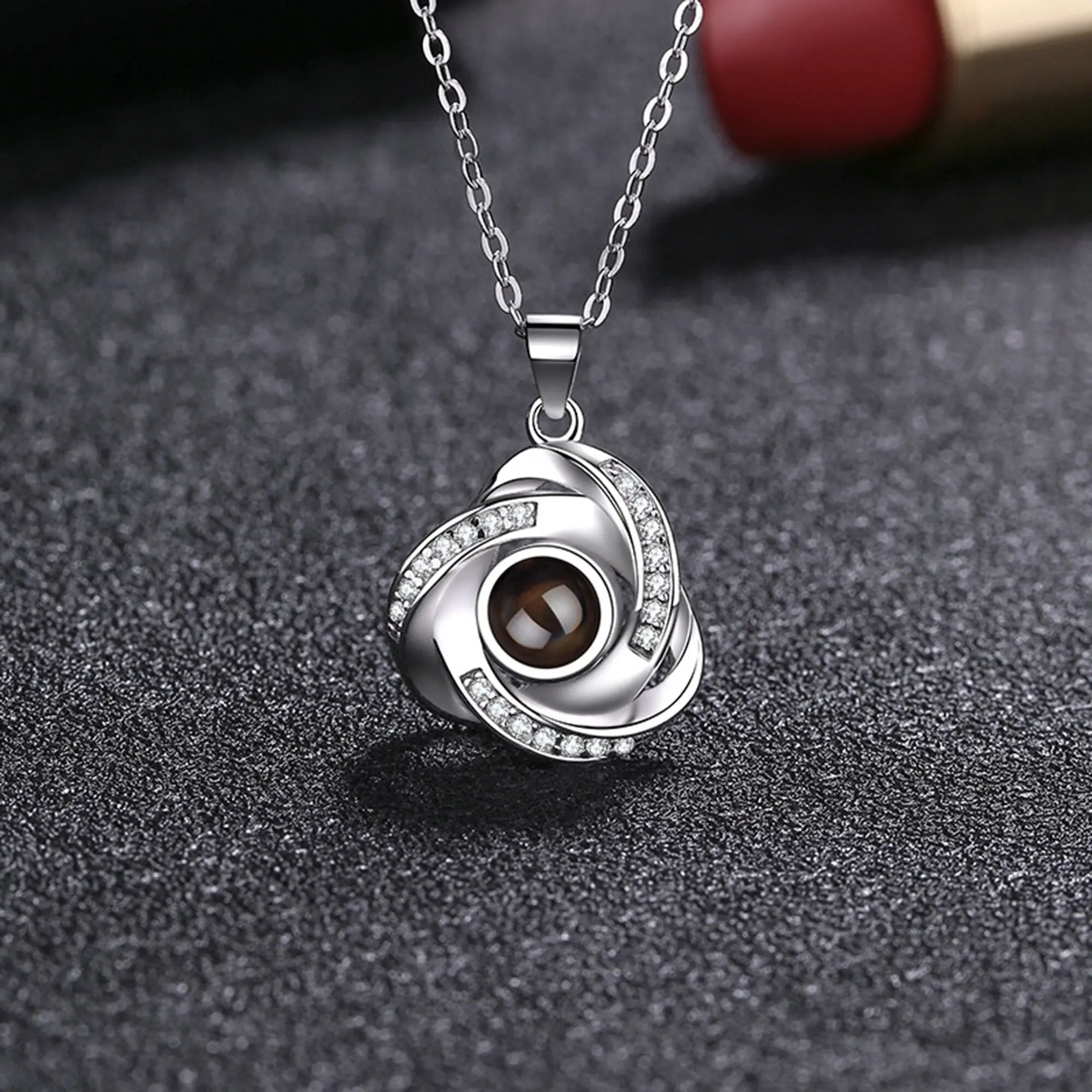 Customize Name Projection Photo Romantic Crystal Rose Necklace Gift nowadaysfashion