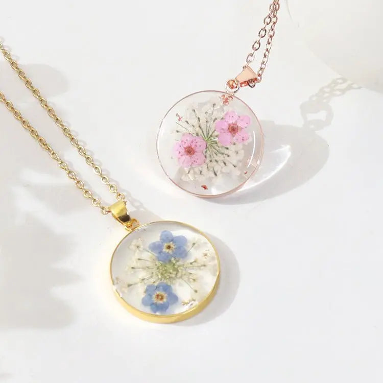 Resin forget me not necklace - Blade & Thread