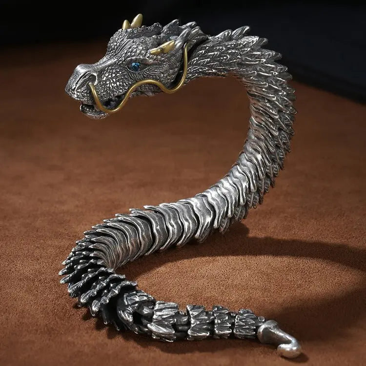 Retro and domineering black dragon bone bracelet - Blade & Thread