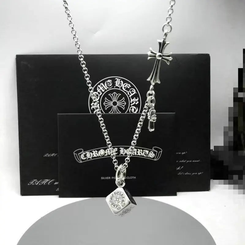 Retro chain waist trouser chain bag chain Key chain Retro dagger - Blade & Thread