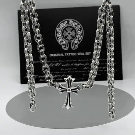 Retro chain waist trouser chain bag chain Key chain Retro dagger - Blade & Thread