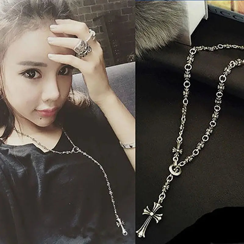 Retro Cross chain - Blade & Thread