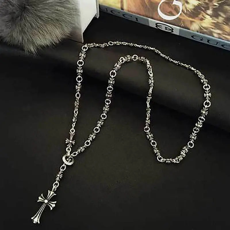 Retro Cross chain - Blade & Thread