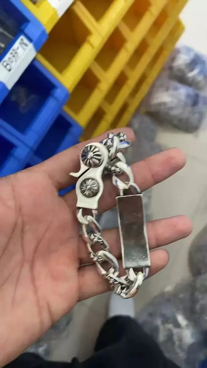 Retro domineering bracelet hip-hop personality men's cross bracelet - Blade & Thread