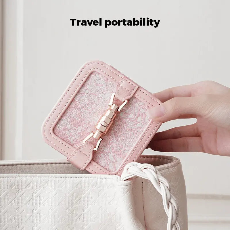 Retro embroidery portable jewelry box - Blade & Thread