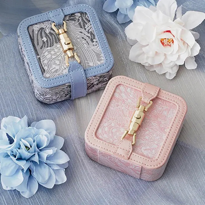 Retro embroidery portable jewelry box - Blade & Thread