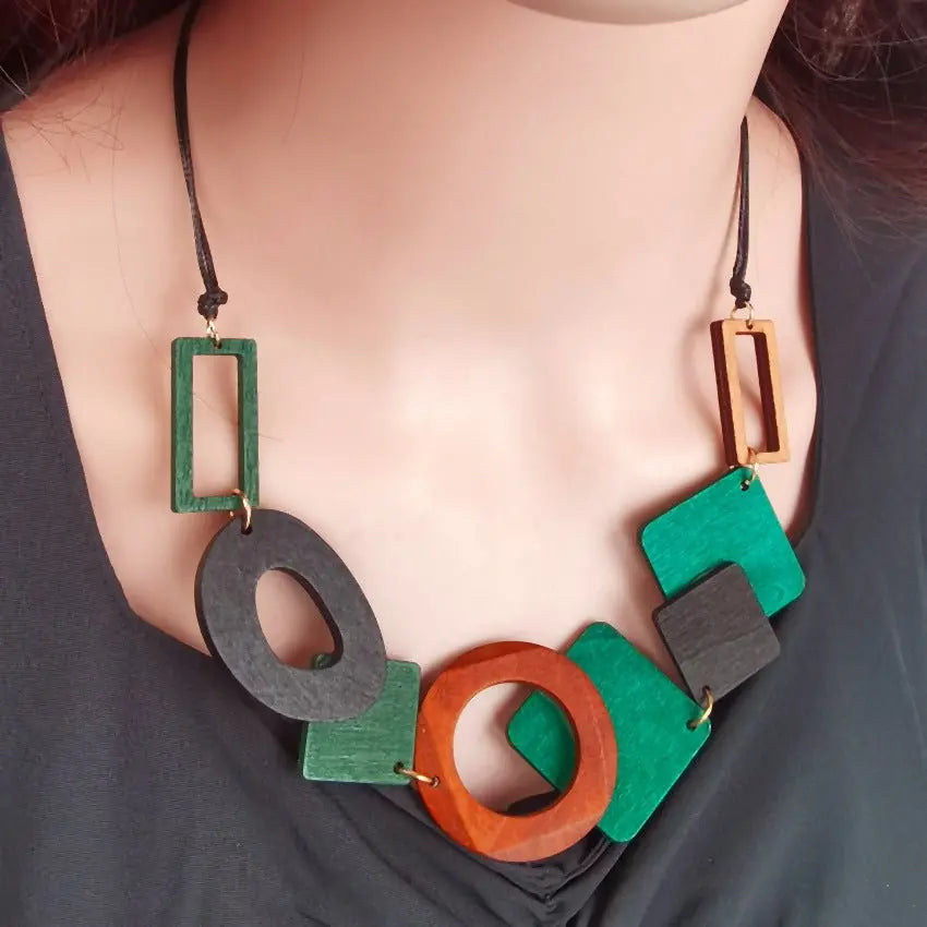 Retro geometric wooden bib necklace - Blade & Thread