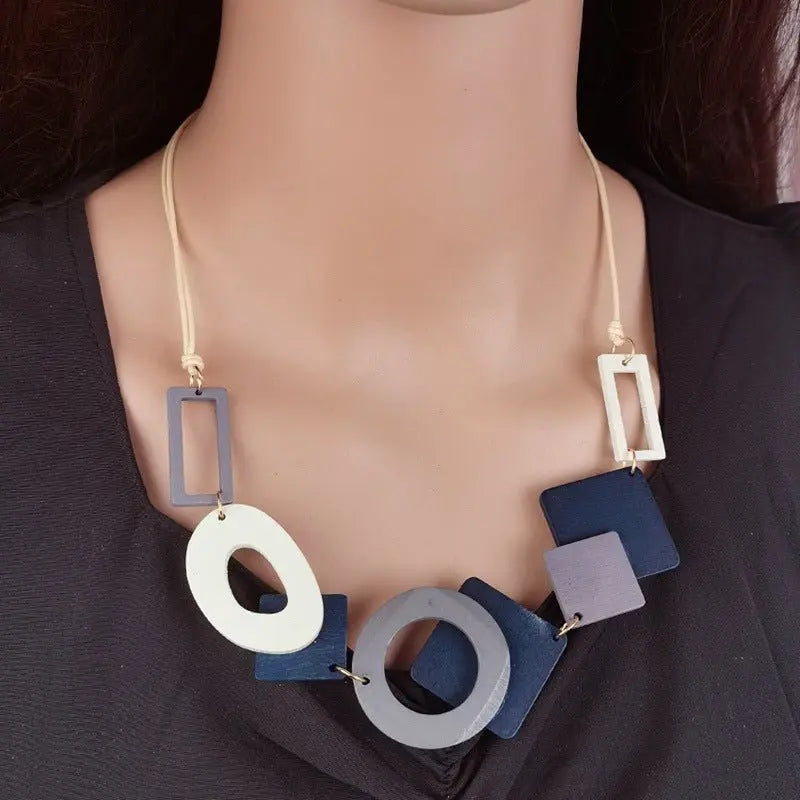 Retro geometric wooden bib necklace - Blade & Thread