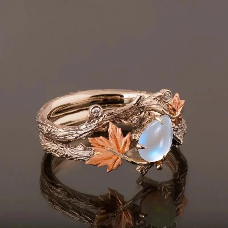 Retro maple leaf ring - Blade & Thread