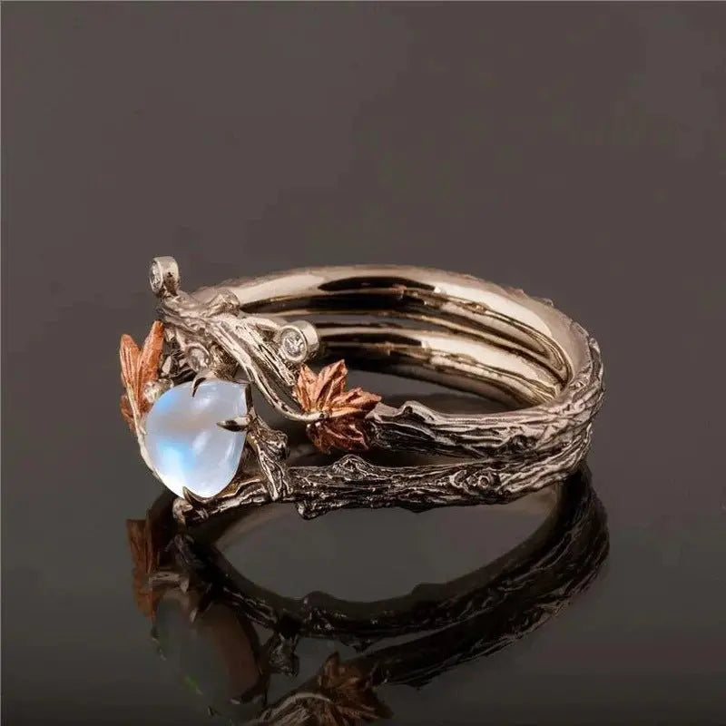 Retro maple leaf ring - Blade & Thread