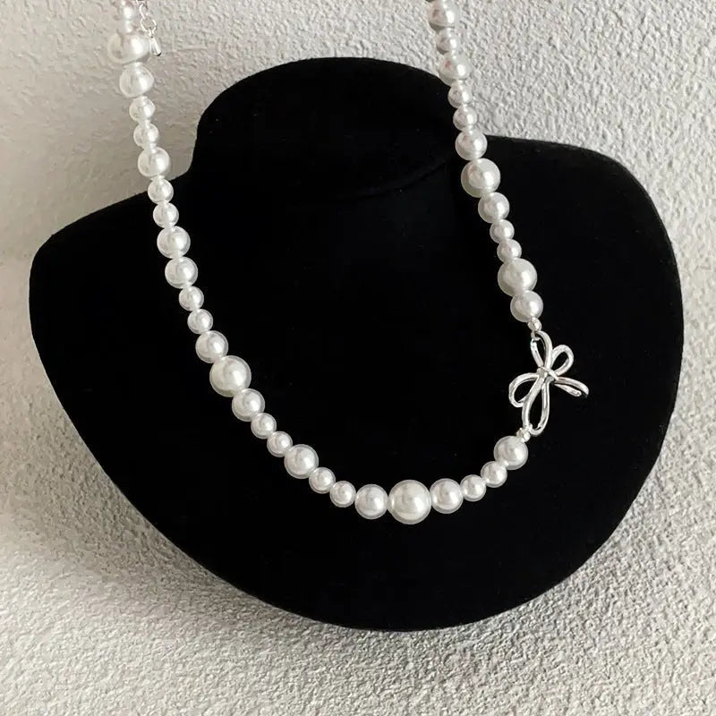 rosary necklace Bow-knot irregular pearl necklace - Blade & Thread