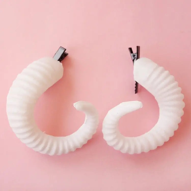 Rose devil horn hairpin - Blade & Thread