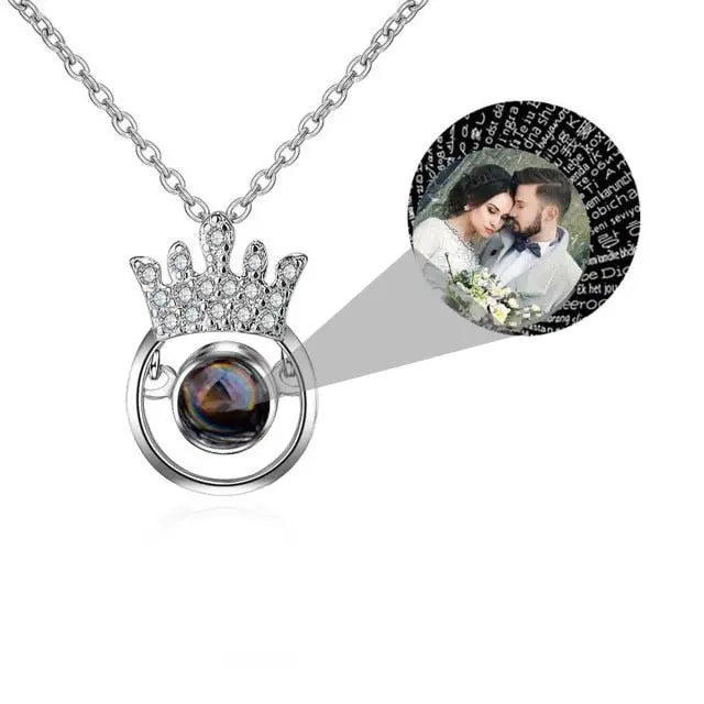 Round Crown Projection Necklace Pendant - Blade & Thread