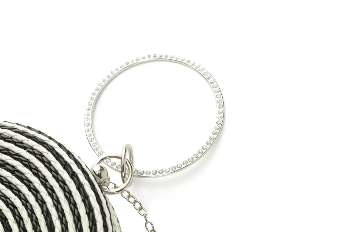 Round pure hand-woven crossbody clutch bag - Blade & Thread