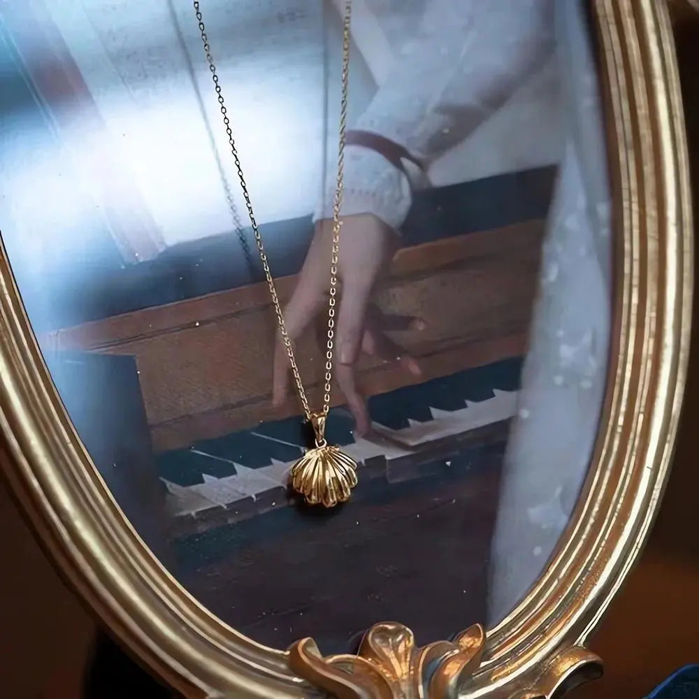 shell pearl pendant necklace - Blade & Thread