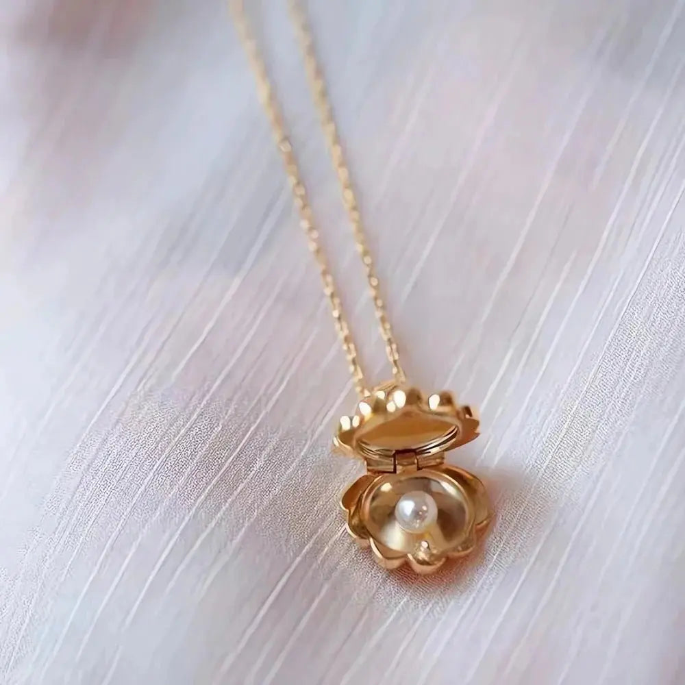 shell pearl pendant necklace - Blade & Thread